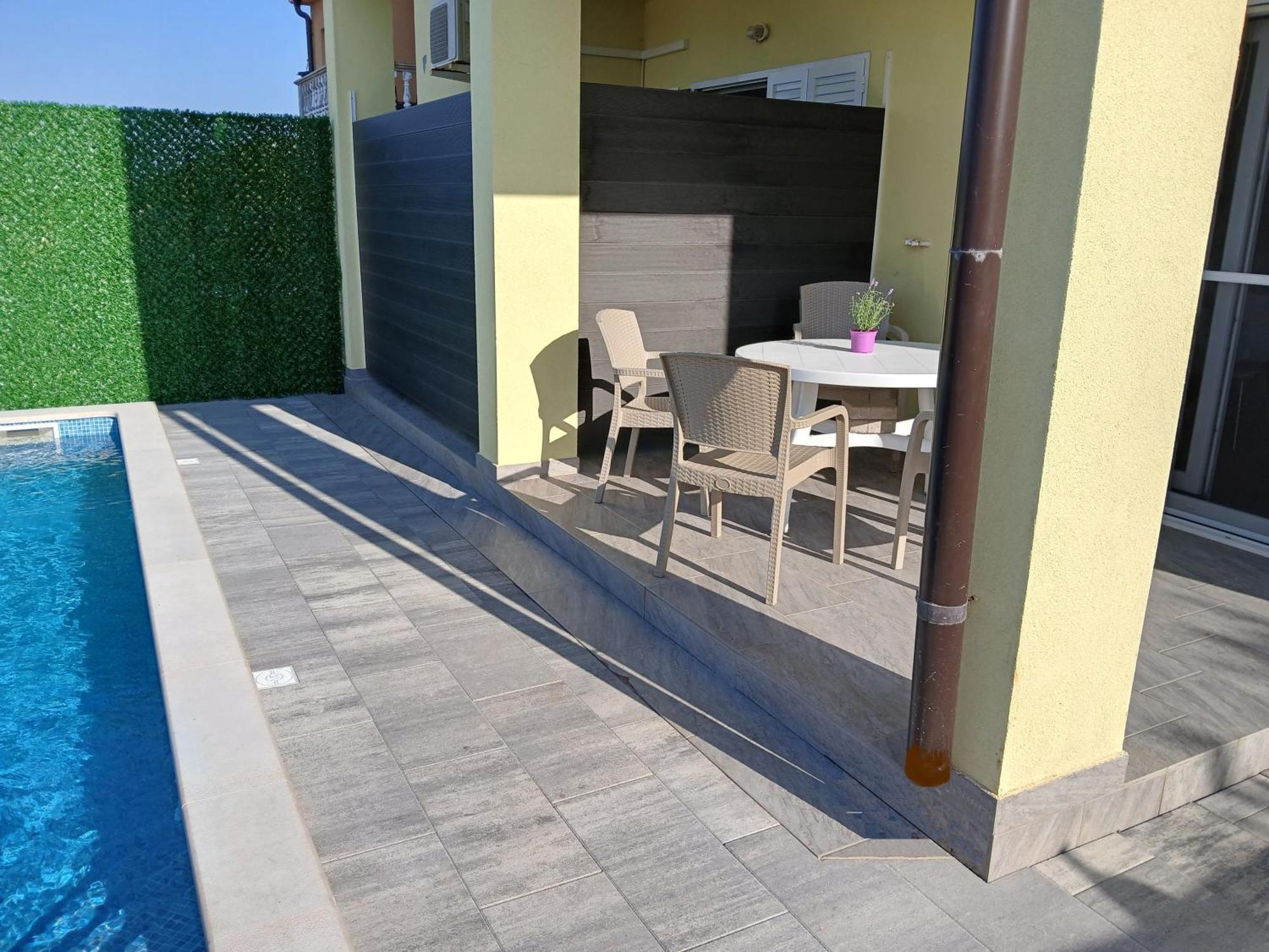 Apartmani Jelic ヴィンイェラック エクステリア 写真