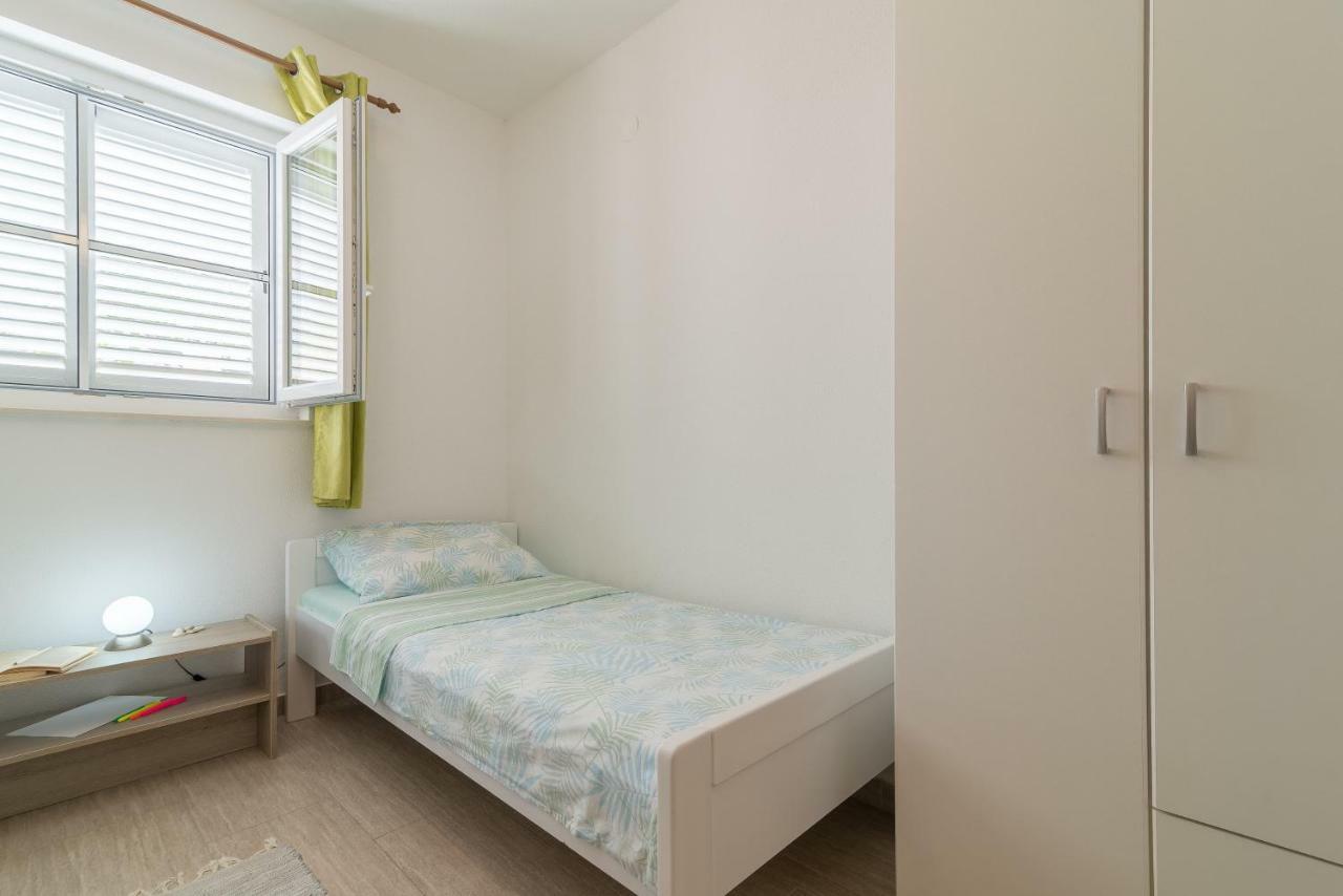 Apartmani Jelic ヴィンイェラック エクステリア 写真